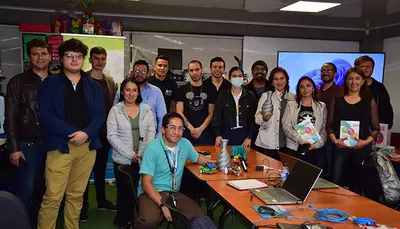 Docentes oficiales participan en el curso de diseño digital para impresión 3D