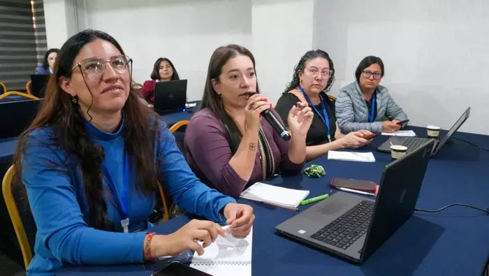 Comienza formaci&oacute;n presencial en IA  para docentes de Colombia