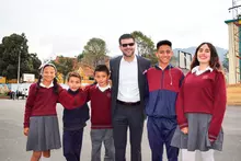 Visita del Director Alejandro Linero de Cambil al Colegio Simón Rodríguez