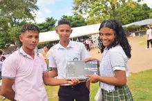 Entrega de equipos en Tierralta, Córdoba 