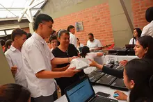 Entrega de computadores en Aguadas, Caldas