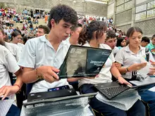 Entrega de computadores en Belalcázar, Caldas