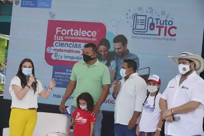 Ministra Karen Abudinen presenta TutoTIC, una estrategia de refuerzo académico para estudiantes de básica (primaria y secundaria) y educación media, en las áreas de ciencias, matemáticas y lenguaje