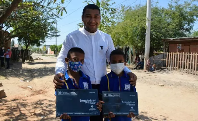 En Bosconia (Cesar) los docentes buscan a los niños para que estudien