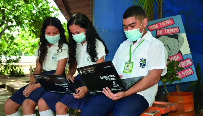 Llegaron computadores a La Guajira y Cesar