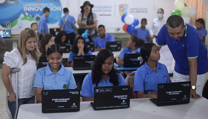 En 33 colegios se han habilitado los laboratorios de innovación