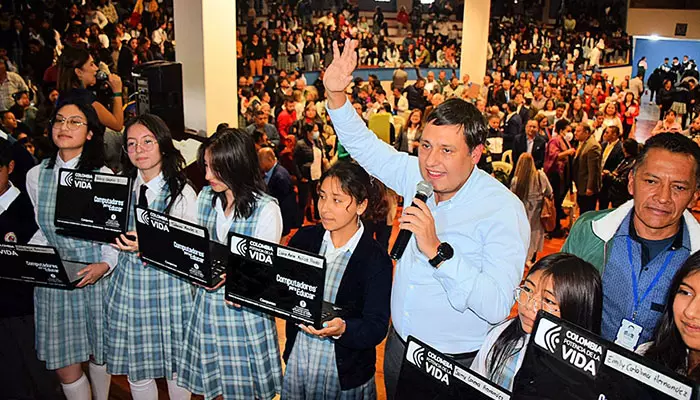 Niños, niñas y adolescentes de Nariño, los primeros beneficiados con un computador para su casa gracias a MinTIC