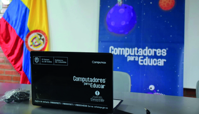 Comprados 1.438 computadores nuevos para los niños de Risaralda: Karen Abudinen, ministra TIC